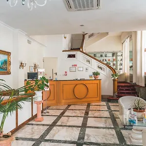 *** Otel Gh San Giusto İtalya