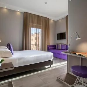 **** Otel The Republic İtalya